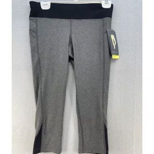 Xersion High Waisted Performance Fitted Capri Athletic Leggings Size Small Grey